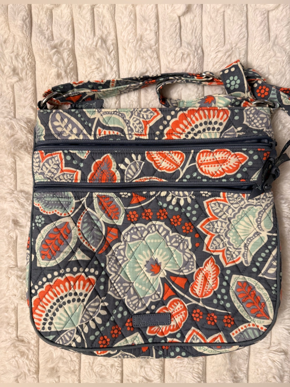 Retired Vera Bradly Nomadic Floral Triple Zip Hipster EUC